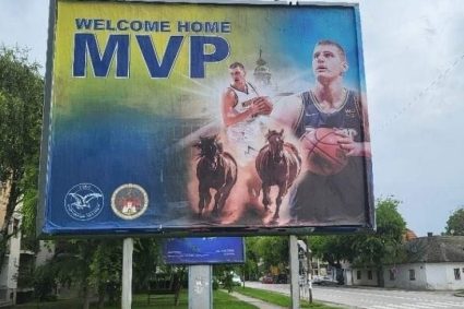 Jokich’s hometown, songboer, set up a billboard and welcome MVP home. There are two horses painted on it.