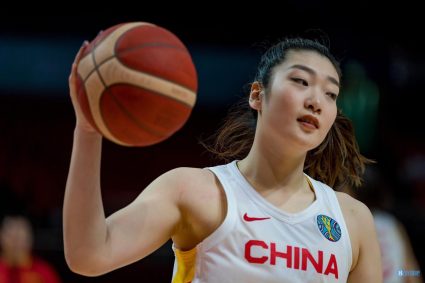 Media Person: Li Meng has joined China women’s basketball to participate in this Asian Cup. All the players have arrived.