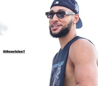 No training today? Ben-Simmons INS Sun photo station pose on yacht