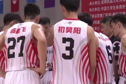 Do your best! Yang Tengfei scored 22 points on the 7th of the 12th Middle School, 3 boards, 2 aids, 5th Middle School, 5th Middle School, 15 points