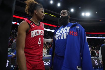 Harden back to the rocket? Horry: they have too many defenders and are all singles. There is no need to introduce singles players