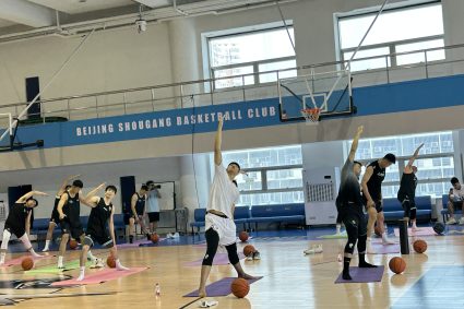 Live bar on site | Combination of basketball and yoga! Shougang players start special training