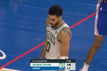 Section 4 score real-time comparison: Tatum 16 points VS76 people 11 points for the whole team