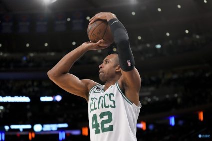 It is a non-entry! Horford can’t grasp the three points in the three points for many times, and there is no score in the six points in the half.