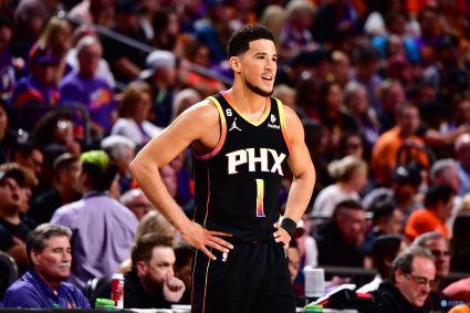 Booker in the playoffs averaged 36.9 points, 5 boards, 6.9 help & hit rate of 60.2%, 9 points more than the regular season