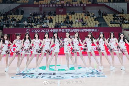 Zhejiang cheerleading team update video: We should support Chouzhou in tonight’s finals. What about you?