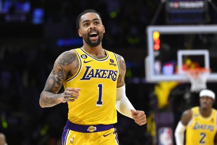 Do you want to stay with the Lakers for a long time? Russell: Yes, but I also wanted to stay in the forest wolf, so I lived in the present first.