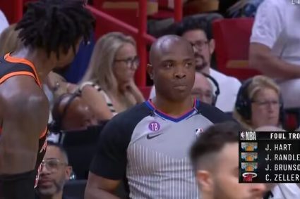 Dangerous! There are still five minutes left in the last quarter. The two cores of the Knicks have five criminals and four criminals respectively.