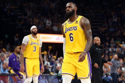 Lakers official: against Warriors G1 James and heavy eyebrows are upgraded to play