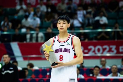 Cui Yongxi season summary: the intensity of the playoffs makes me unable to afford to train to hold the ball in summer