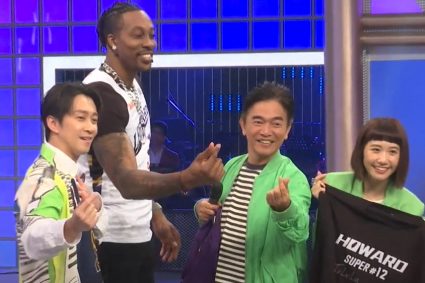 Howard took part in Wu Zongxian’s show and started the first variety show. He said frankly that he wanted to go back to Taiwan to play basketball next season.