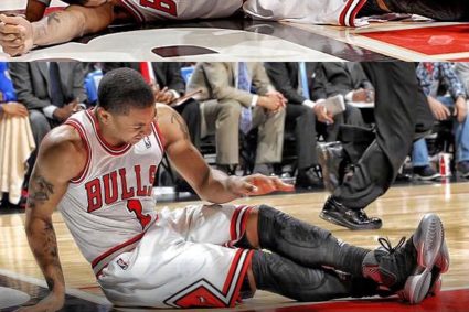 11 years ago today, Rose’s left knee cross ligament torn bull was finally Black by 76 people