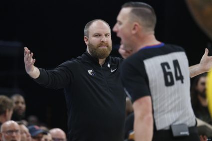 Obvious difference! In the fourth quarter of the grizzly bear, the Lakers did not get a free throw in the team’s 12 penalty 10