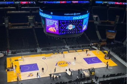 The Lakers will fight here in 3 hours! One hour after the Clippers match, the home floor has been replaced.